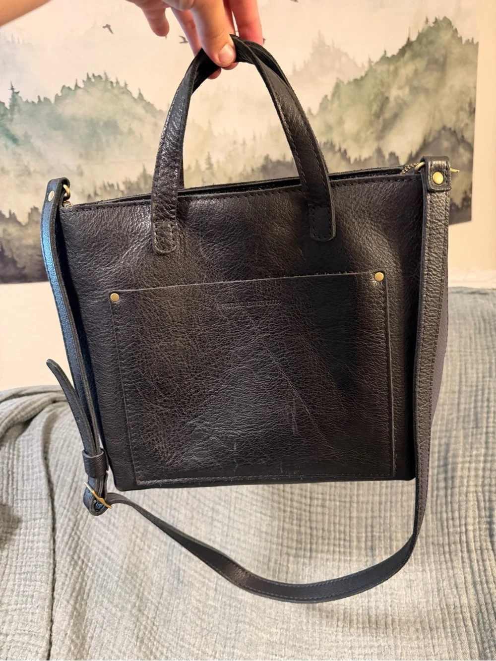 Portland Leather Medium Crossbody Tote with zipper - black